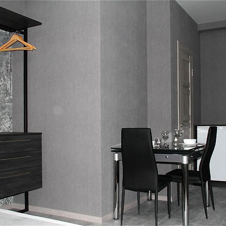 Solo Apartment Virmenska Kijów Zewnętrze zdjęcie