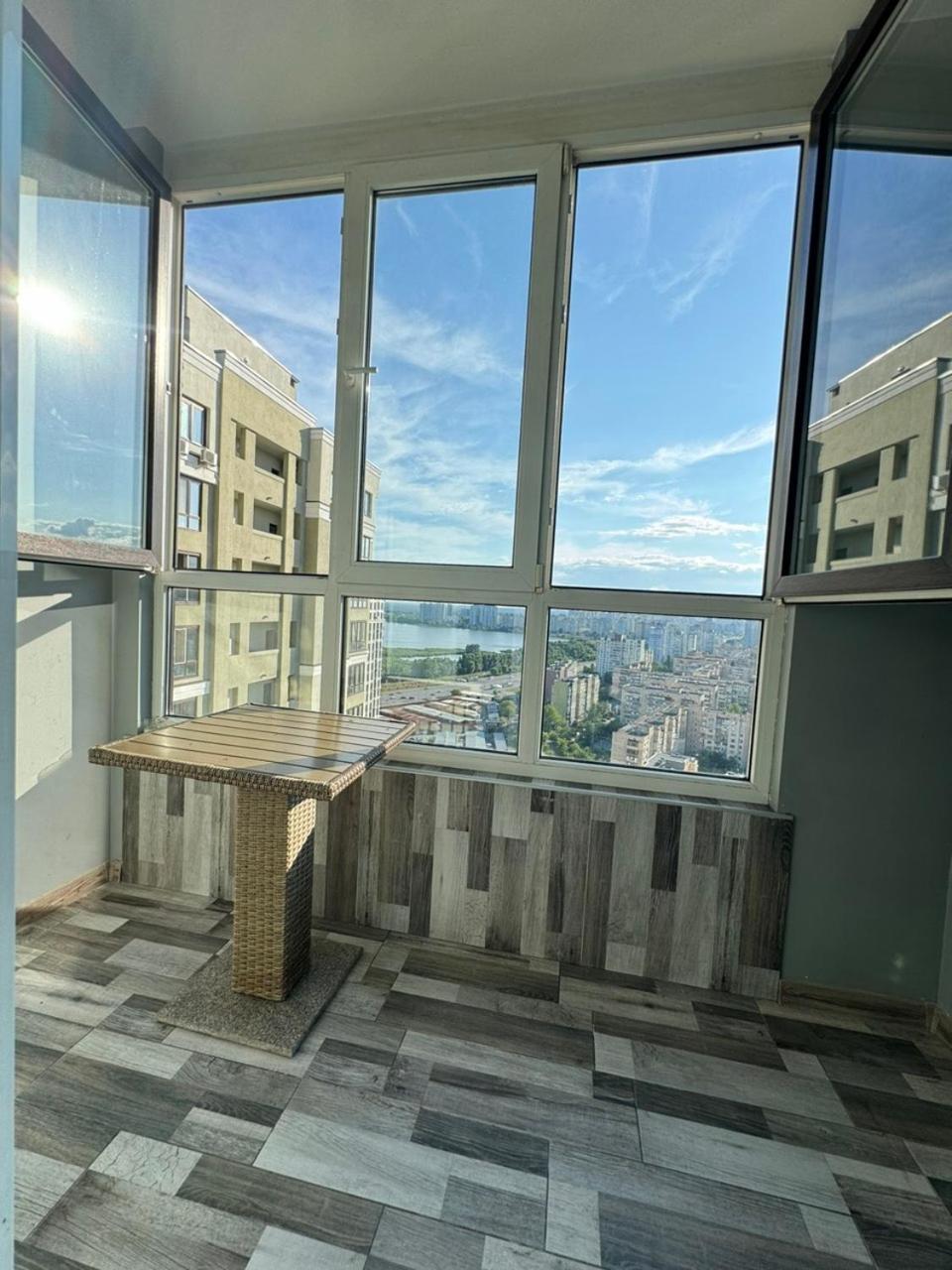 Solo Apartment Virmenska Kijów Zewnętrze zdjęcie